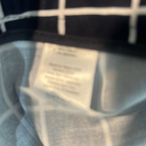 Talbots petite woman’s geometric signature pants blue and white - Picture 4 of 5